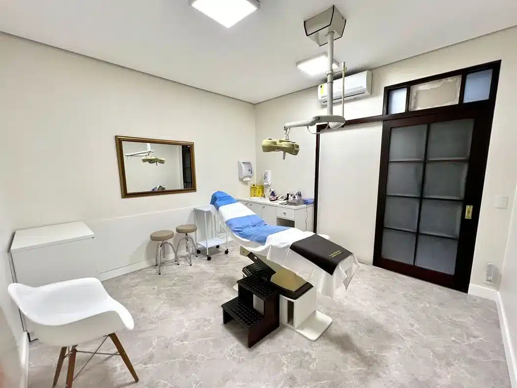 cirurgia-plastica-Dr-Fabiano-Yaguchi-joinville05-